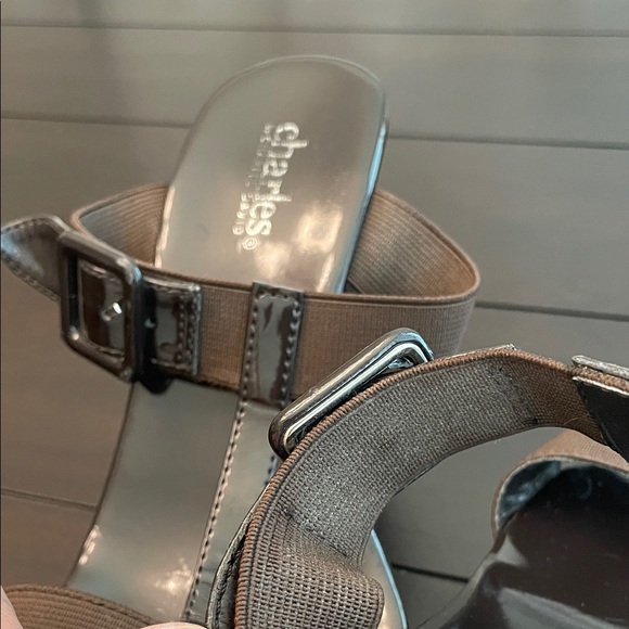 Charles By Charles David Brown Wedge Sandals - Picture 10 of 10